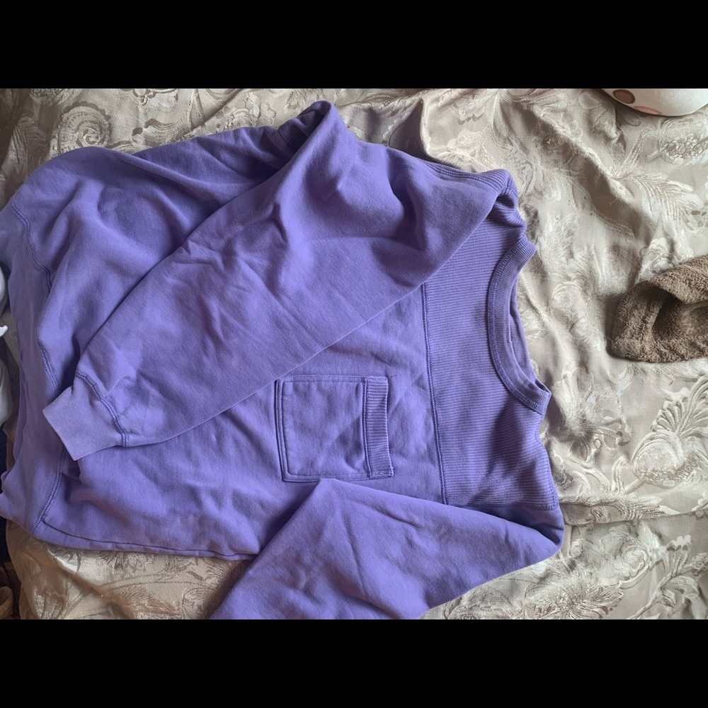 Womens crewneck